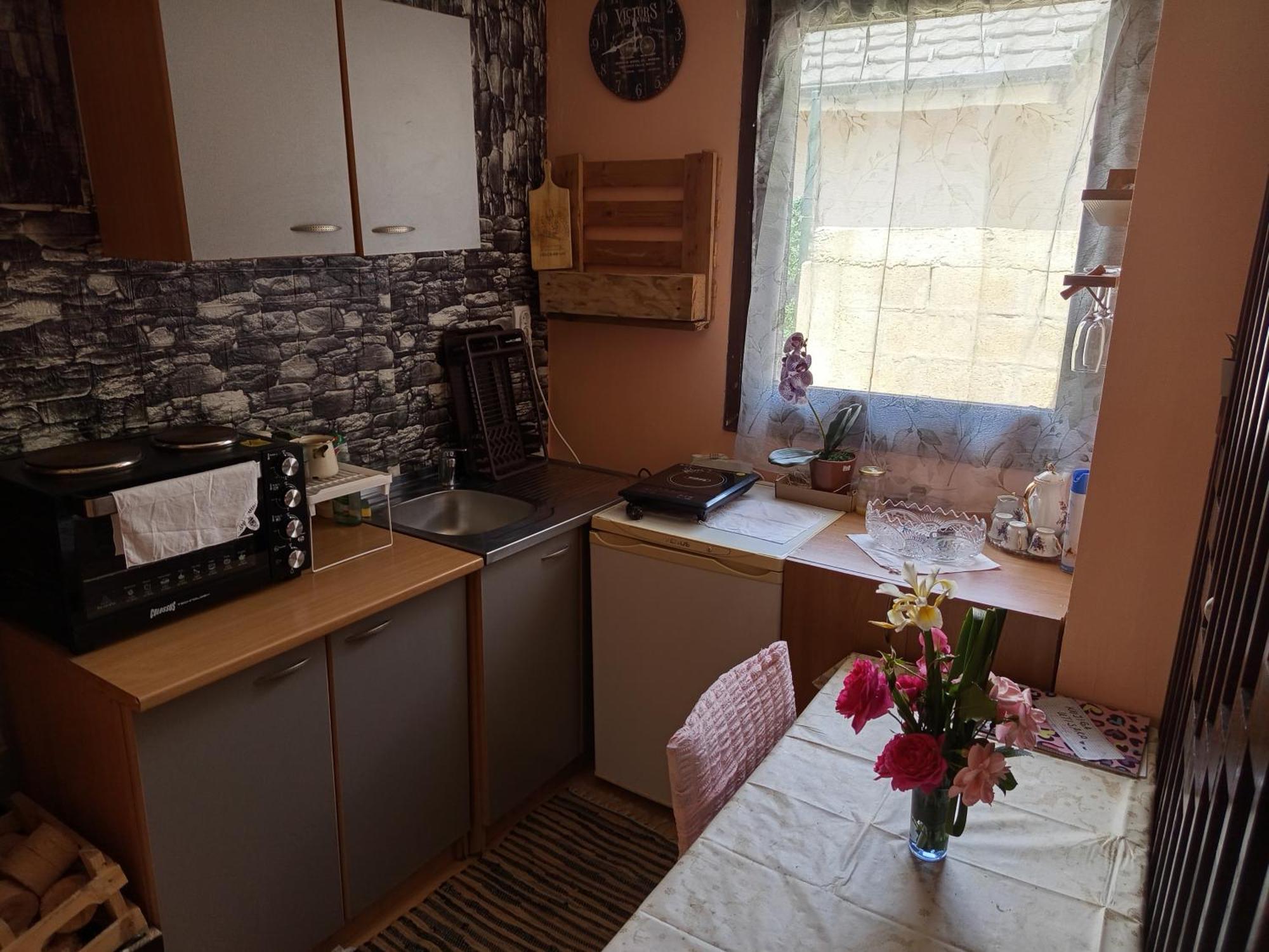 Apartmán Kucica Za Odmor Lena I Matija Sremski Karlovci Exteriér fotografie